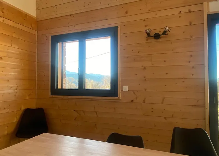 Des Loulous , 3 Chambres, 8 Couchages * Font-Romeu-Odeillo-Via